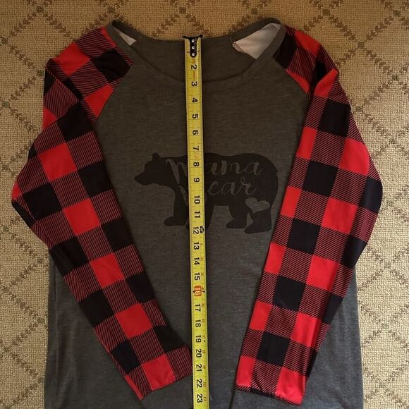 Mama Bear gray long sleeved T-shirt with red and black checked sleeves L - Picture 5 of 10